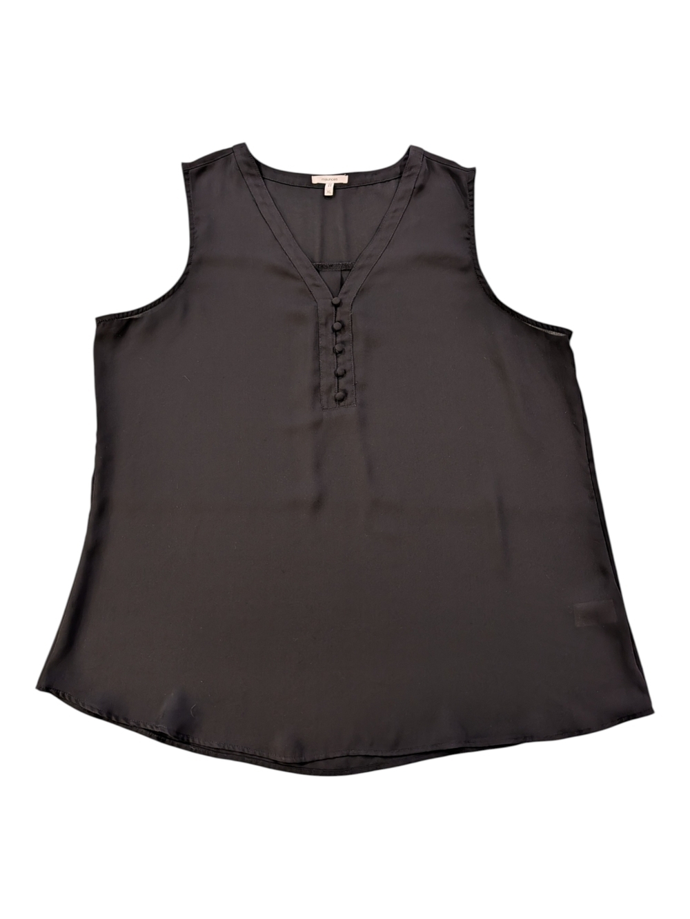 Maurices Black V-Neck Sleeveless Button-Front Blouse